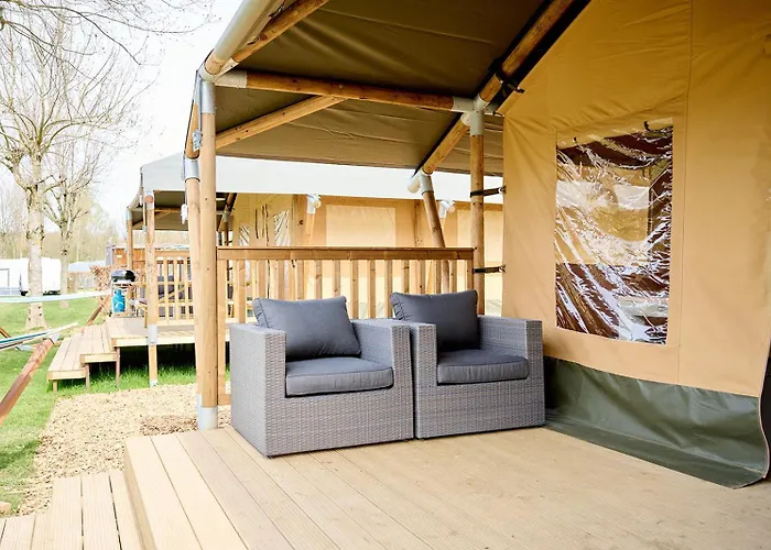 Glamping Valkenburg ميرسين