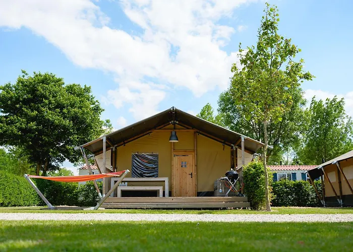 Glamping Valkenburg خيمة فخمة *