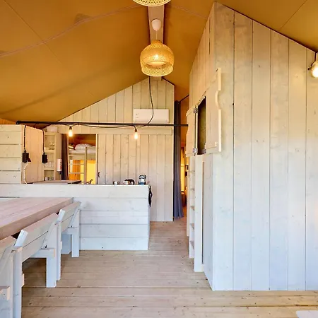 Glamping Valkenburg Luxe tent Meerssen